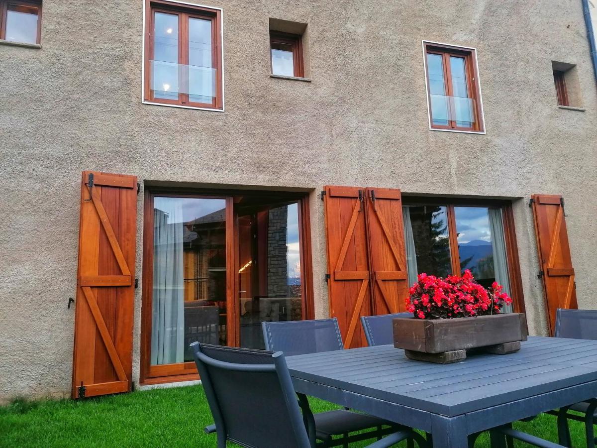 Apartament "Enclau" Turismo Rural Cal Rialla リヴィア エクステリア 写真